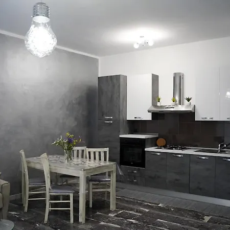 Dimora Don Mimi מונופולי